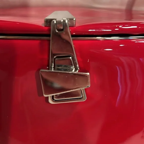 Sport max by Max Mara Red Patent Leather Bucket Bag - Picture 3 of 11